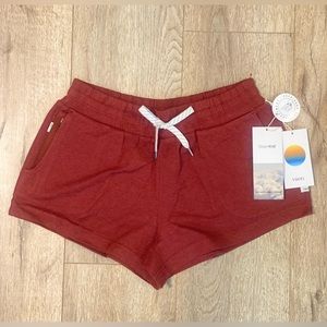 NWT Vuori Halo Performance Shorts Women’s XS MSRP $64 Currant Heather Orange